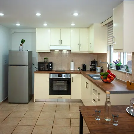 Unique Hriszí Aktí Haniá